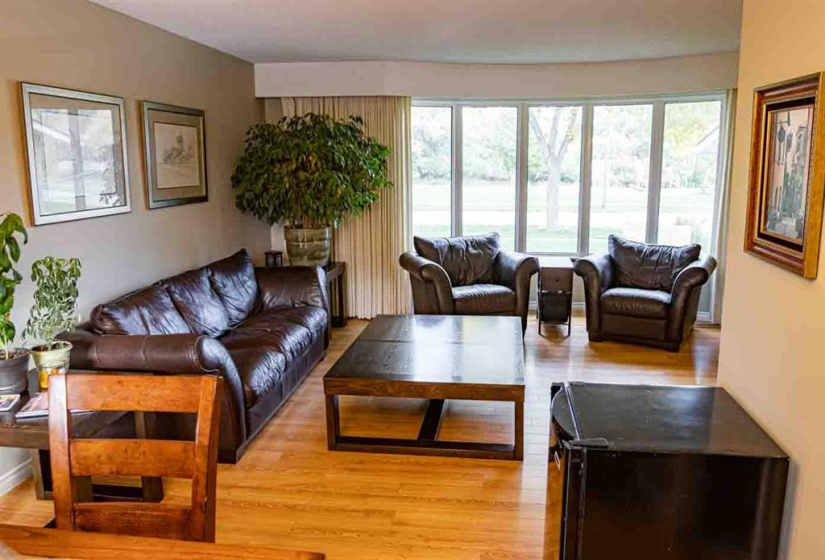 66 Carlotta, 4 Bedrooms Bedrooms, 12 Rooms Rooms,2 BathroomsBathrooms,Residential,For Sale,Carlotta