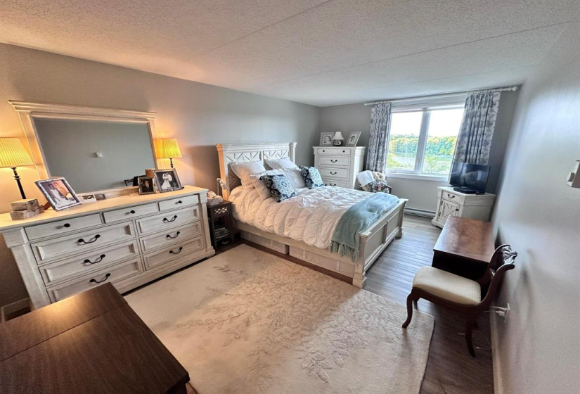 916 Cloutier, 2 Bedrooms Bedrooms, 8 Rooms Rooms,1 BathroomBathrooms,Condominium,For Sale,Cloutier