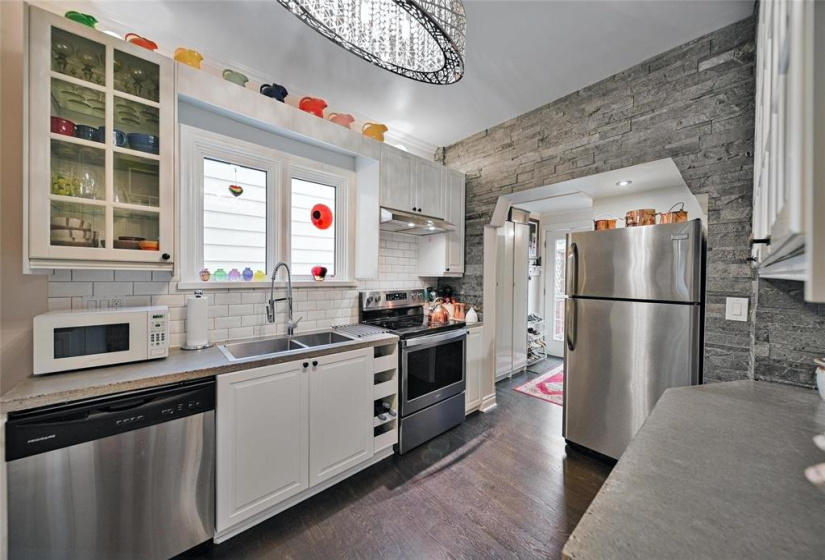 796 Jessie, 3 Bedrooms Bedrooms, 9 Rooms Rooms,2 BathroomsBathrooms,Residential,For Sale,Jessie