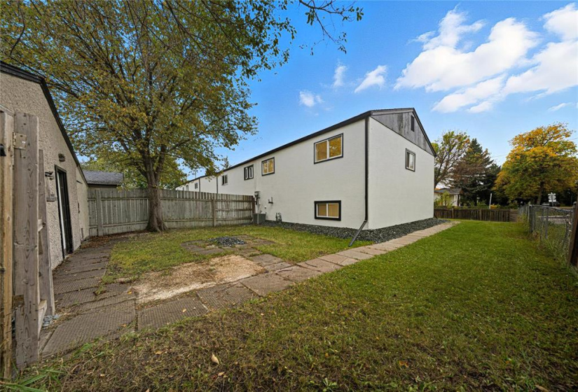 813 Louelda, 3 Bedrooms Bedrooms, 8 Rooms Rooms,2 BathroomsBathrooms,Residential,For Sale,Louelda