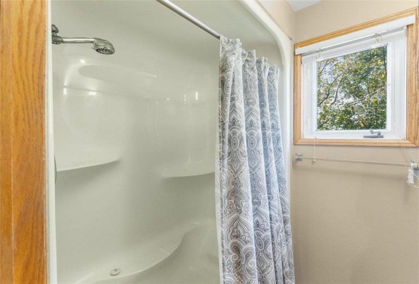 126 Symington, 6 Bedrooms Bedrooms, 15 Rooms Rooms,3 BathroomsBathrooms,Residential,For Sale,Symington