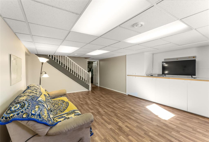 Built in wall unit