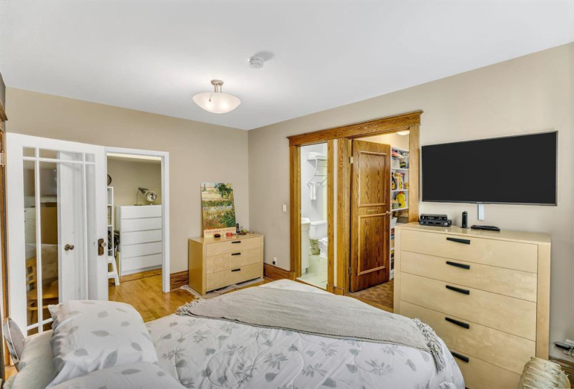 734 Dorchester, 2 Bedrooms Bedrooms, 8 Rooms Rooms,1 BathroomBathrooms,Condominium,For Sale,Dorchester