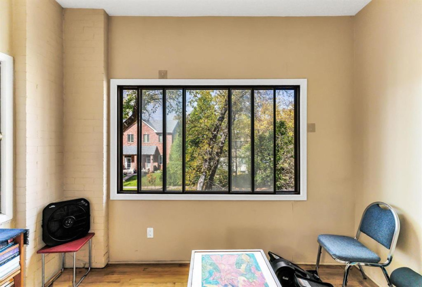 734 Dorchester, 2 Bedrooms Bedrooms, 8 Rooms Rooms,1 BathroomBathrooms,Condominium,For Sale,Dorchester