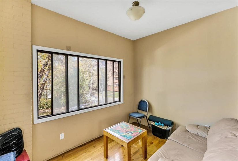 734 Dorchester, 2 Bedrooms Bedrooms, 8 Rooms Rooms,1 BathroomBathrooms,Condominium,For Sale,Dorchester