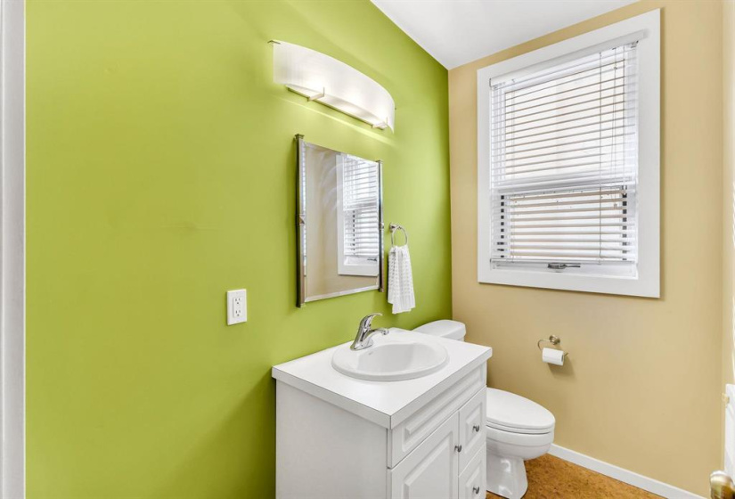 734 Dorchester, 2 Bedrooms Bedrooms, 8 Rooms Rooms,1 BathroomBathrooms,Condominium,For Sale,Dorchester