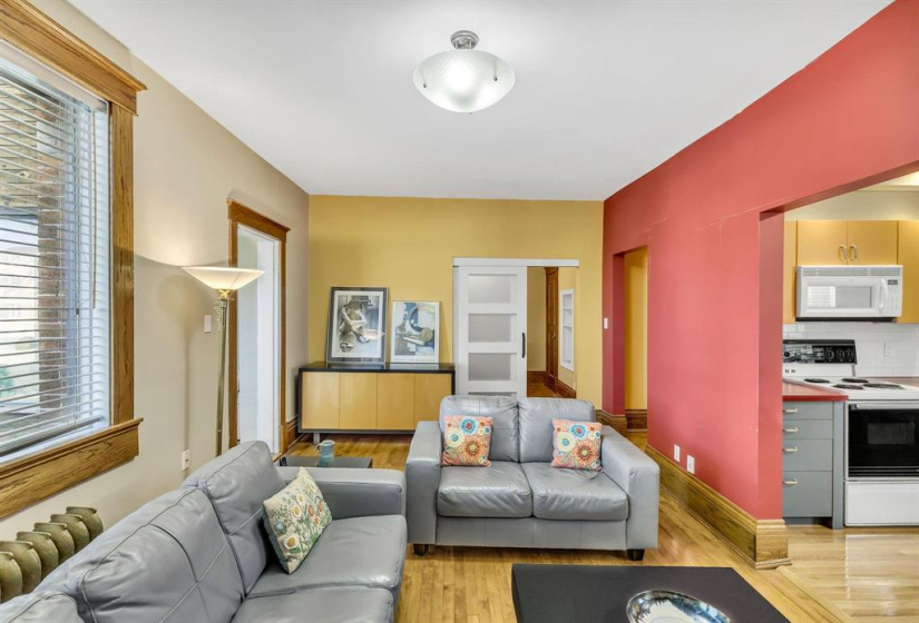 734 Dorchester, 2 Bedrooms Bedrooms, 8 Rooms Rooms,1 BathroomBathrooms,Condominium,For Sale,Dorchester