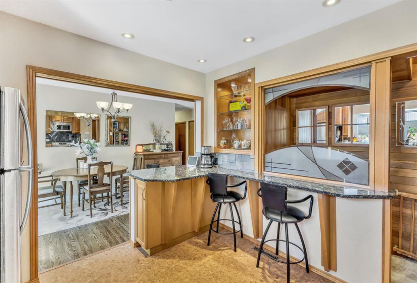 26 Iroquois, 4 Bedrooms Bedrooms, 13 Rooms Rooms,2 BathroomsBathrooms,Residential,For Sale,Iroquois