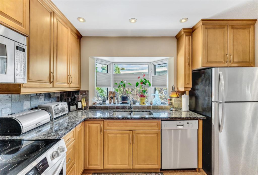 26 Iroquois, 4 Bedrooms Bedrooms, 13 Rooms Rooms,2 BathroomsBathrooms,Residential,For Sale,Iroquois