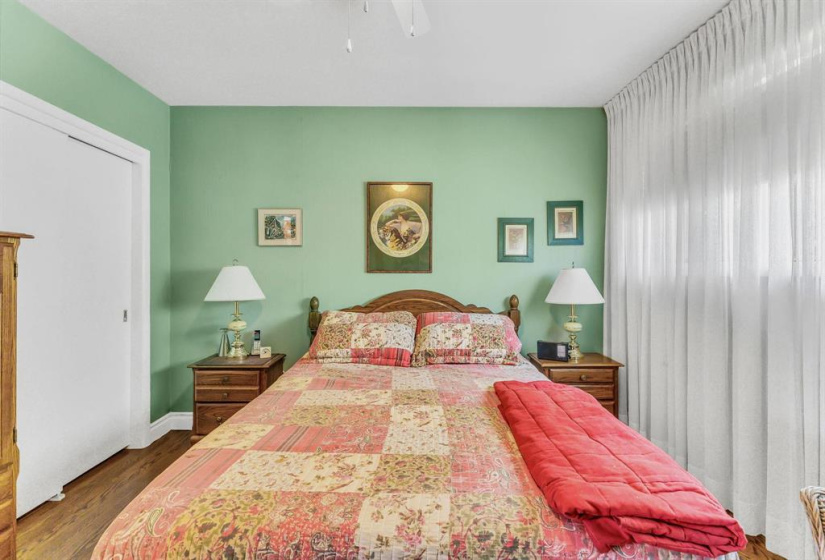 26 Iroquois, 4 Bedrooms Bedrooms, 13 Rooms Rooms,2 BathroomsBathrooms,Residential,For Sale,Iroquois