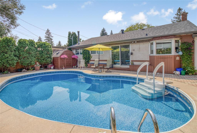 26 Iroquois, 4 Bedrooms Bedrooms, 13 Rooms Rooms,2 BathroomsBathrooms,Residential,For Sale,Iroquois