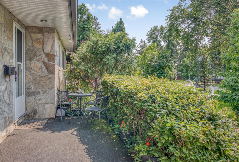 26 Iroquois, 4 Bedrooms Bedrooms, 13 Rooms Rooms,2 BathroomsBathrooms,Residential,For Sale,Iroquois