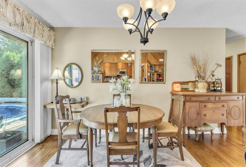 26 Iroquois, 4 Bedrooms Bedrooms, 13 Rooms Rooms,2 BathroomsBathrooms,Residential,For Sale,Iroquois