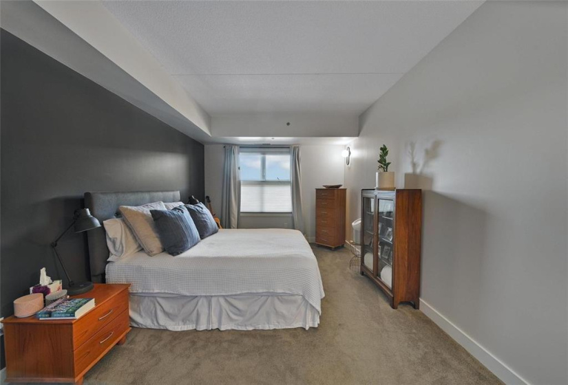 84 Snow, 2 Bedrooms Bedrooms, 9 Rooms Rooms,2 BathroomsBathrooms,Condominium,For Sale,Snow