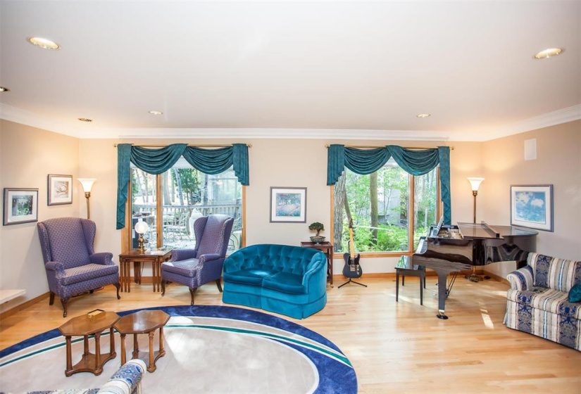 180 Ridgedale, 3 Bedrooms Bedrooms, 18 Rooms Rooms,3 BathroomsBathrooms,Residential,For Sale,Ridgedale