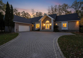 180 Ridgedale, 3 Bedrooms Bedrooms, 18 Rooms Rooms,3 BathroomsBathrooms,Residential,For Sale,Ridgedale