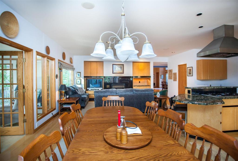 180 Ridgedale, 3 Bedrooms Bedrooms, 18 Rooms Rooms,3 BathroomsBathrooms,Residential,For Sale,Ridgedale