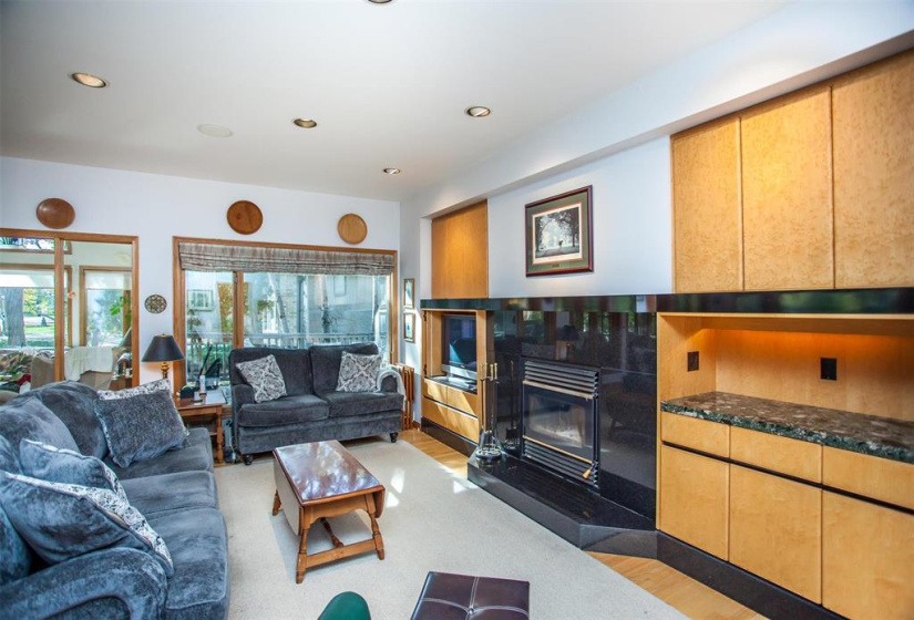180 Ridgedale, 3 Bedrooms Bedrooms, 18 Rooms Rooms,3 BathroomsBathrooms,Residential,For Sale,Ridgedale