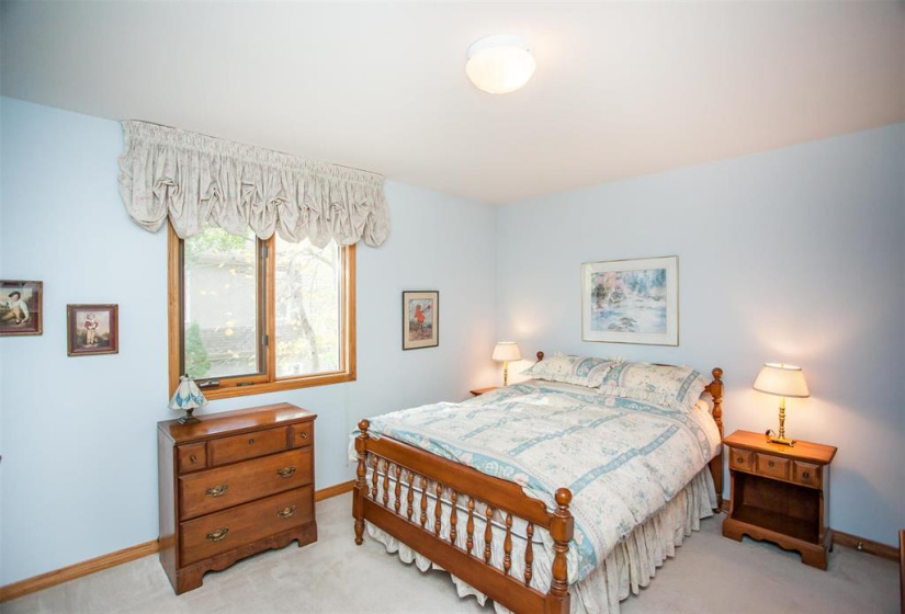 180 Ridgedale, 3 Bedrooms Bedrooms, 18 Rooms Rooms,3 BathroomsBathrooms,Residential,For Sale,Ridgedale