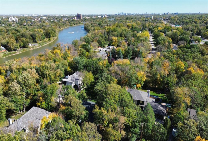 180 Ridgedale, 3 Bedrooms Bedrooms, 18 Rooms Rooms,3 BathroomsBathrooms,Residential,For Sale,Ridgedale