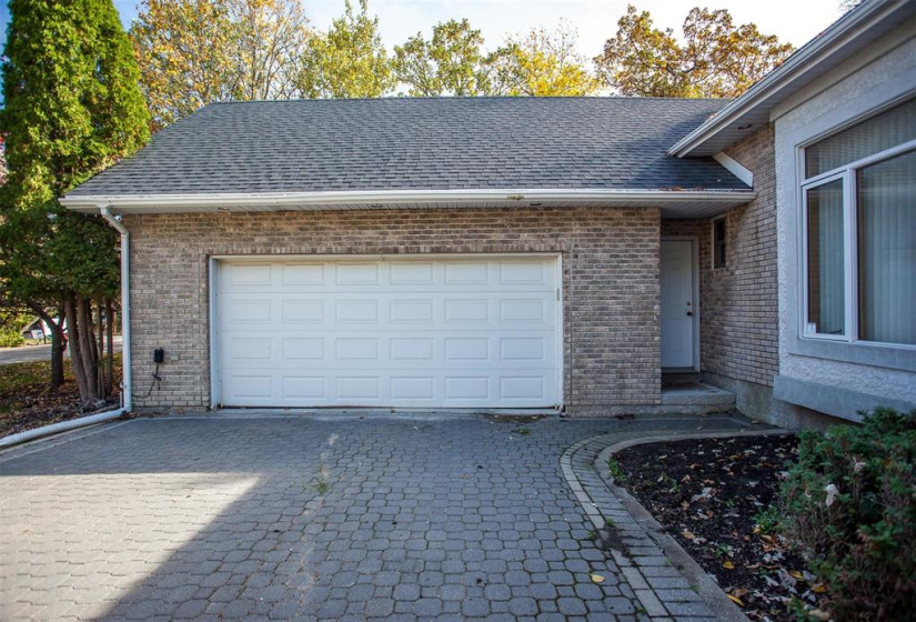 180 Ridgedale, 3 Bedrooms Bedrooms, 18 Rooms Rooms,3 BathroomsBathrooms,Residential,For Sale,Ridgedale