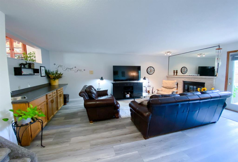 126 Burlington, 4 Bedrooms Bedrooms, 11 Rooms Rooms,2 BathroomsBathrooms,Residential,For Sale,Burlington
