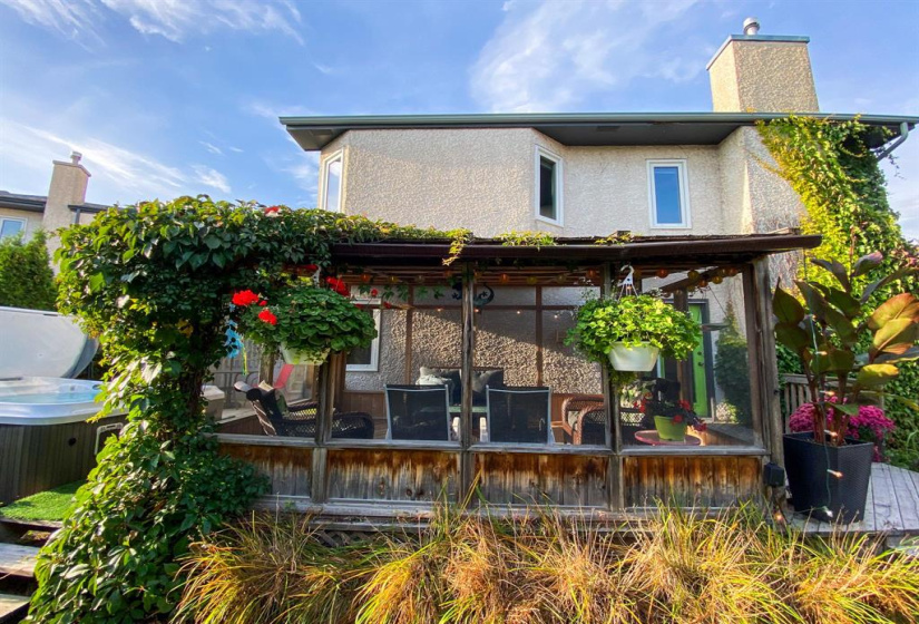 126 Burlington, 4 Bedrooms Bedrooms, 11 Rooms Rooms,2 BathroomsBathrooms,Residential,For Sale,Burlington