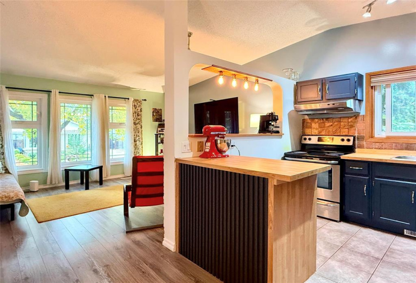 43 Laurent, 3 Bedrooms Bedrooms, 9 Rooms Rooms,2 BathroomsBathrooms,Residential,For Sale,Laurent