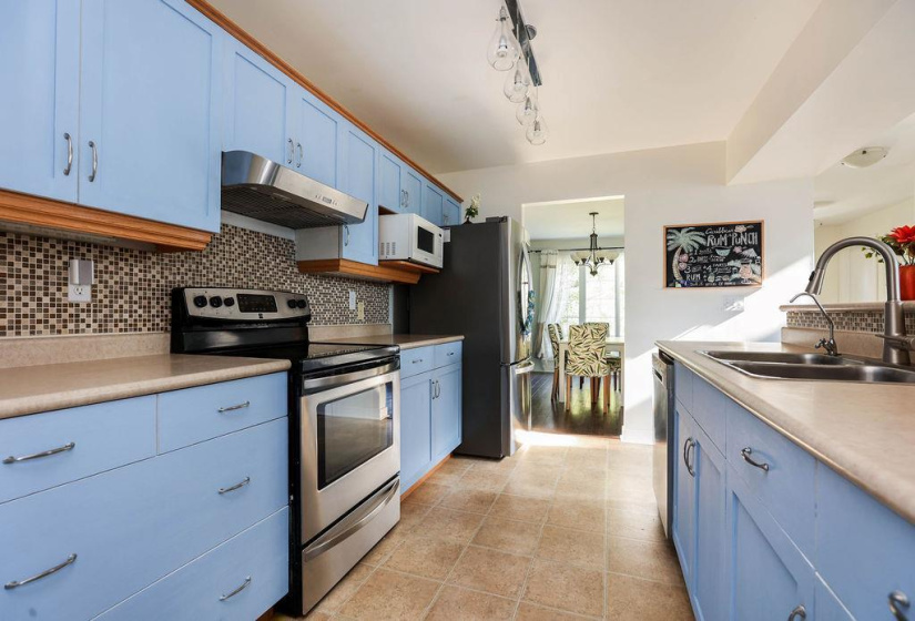 800 Ashworth S, 3 Bedrooms Bedrooms, 12 Rooms Rooms,2 BathroomsBathrooms,Residential,For Sale,Ashworth S