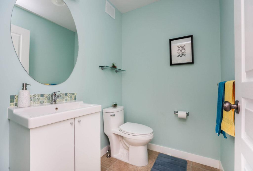 800 Ashworth S, 3 Bedrooms Bedrooms, 12 Rooms Rooms,2 BathroomsBathrooms,Residential,For Sale,Ashworth S