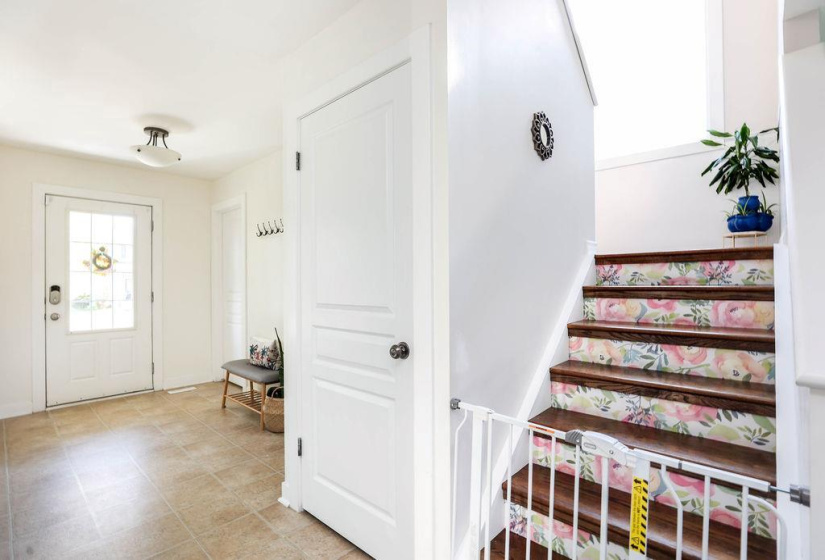 800 Ashworth S, 3 Bedrooms Bedrooms, 12 Rooms Rooms,2 BathroomsBathrooms,Residential,For Sale,Ashworth S