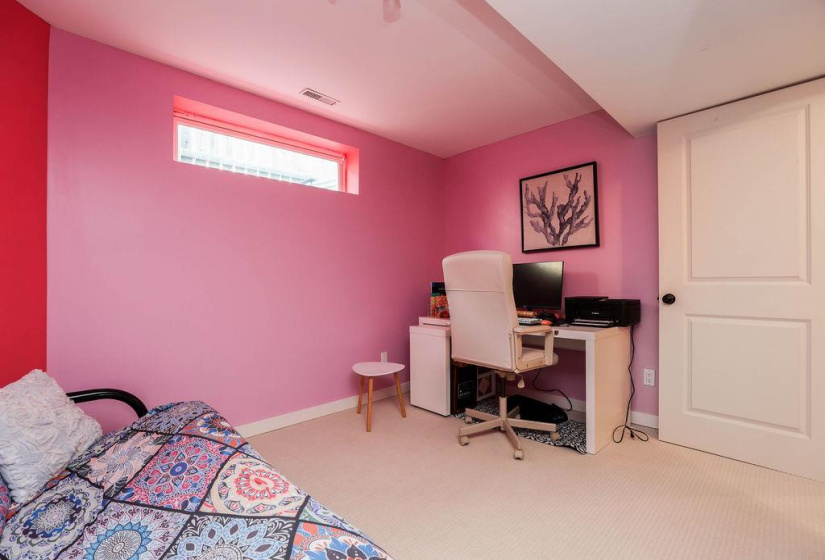 800 Ashworth S, 3 Bedrooms Bedrooms, 12 Rooms Rooms,2 BathroomsBathrooms,Residential,For Sale,Ashworth S