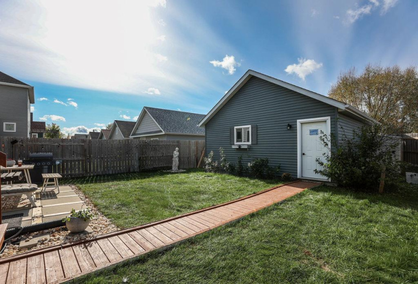 800 Ashworth S, 3 Bedrooms Bedrooms, 12 Rooms Rooms,2 BathroomsBathrooms,Residential,For Sale,Ashworth S