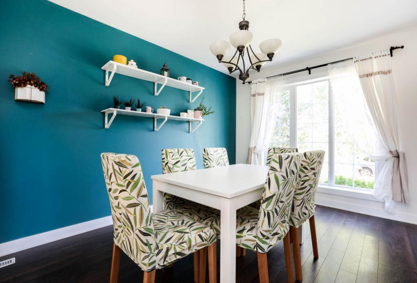 800 Ashworth S, 3 Bedrooms Bedrooms, 12 Rooms Rooms,2 BathroomsBathrooms,Residential,For Sale,Ashworth S