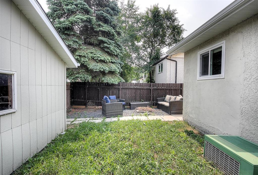 80 Wynford, 3 Bedrooms Bedrooms, 11 Rooms Rooms,1 BathroomBathrooms,Residential,For Sale,Wynford