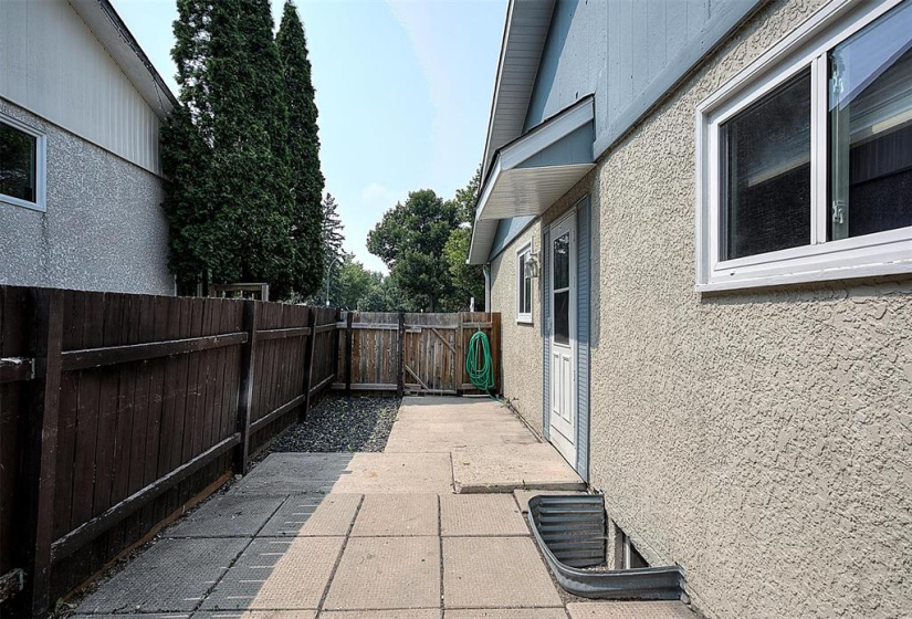 80 Wynford, 3 Bedrooms Bedrooms, 11 Rooms Rooms,1 BathroomBathrooms,Residential,For Sale,Wynford