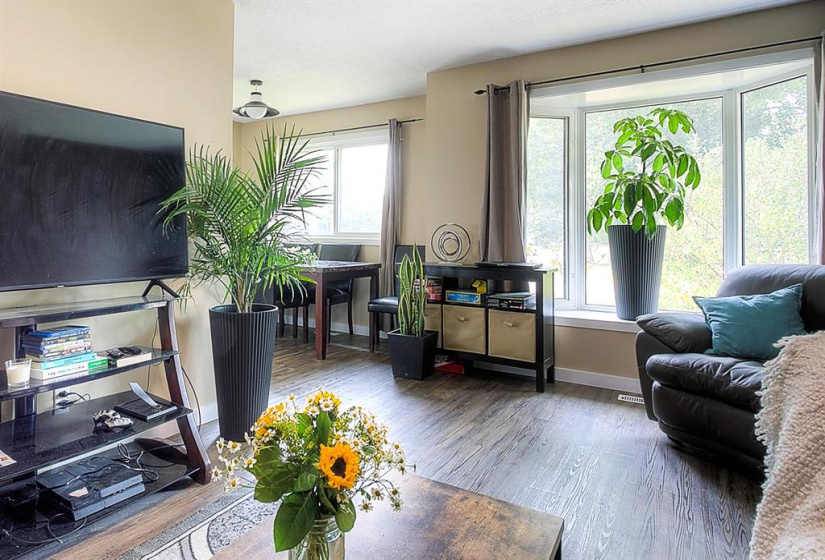 80 Wynford, 3 Bedrooms Bedrooms, 11 Rooms Rooms,1 BathroomBathrooms,Residential,For Sale,Wynford