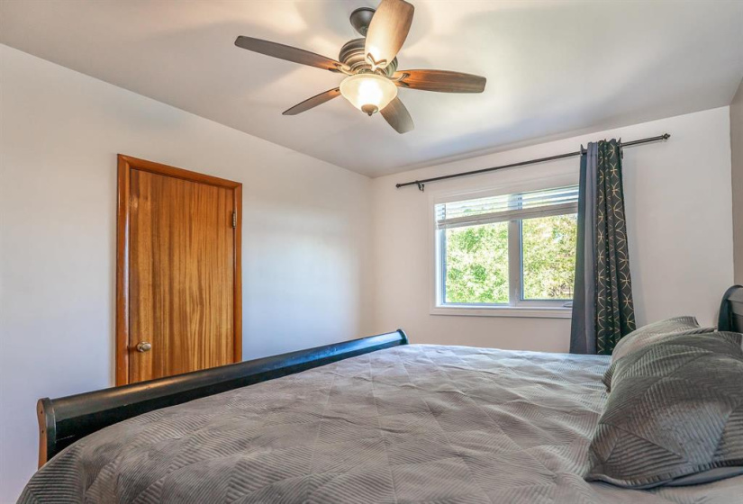 835 Simpson, 4 Bedrooms Bedrooms, 9 Rooms Rooms,1 BathroomBathrooms,Residential,For Sale,Simpson