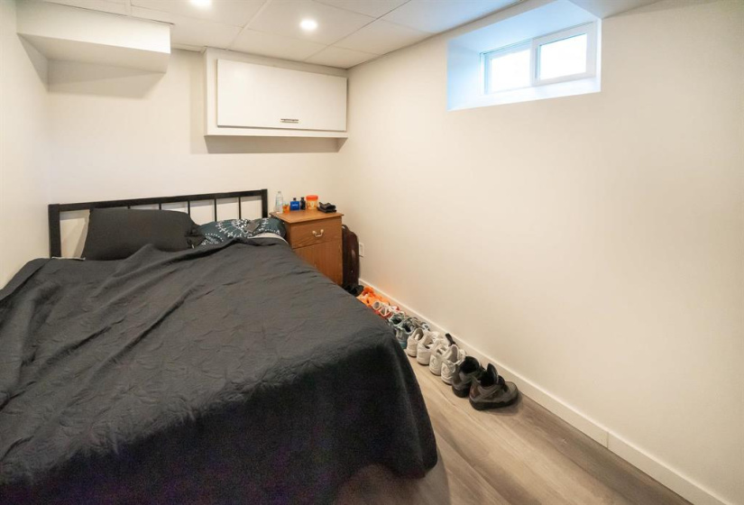 835 Simpson, 4 Bedrooms Bedrooms, 9 Rooms Rooms,1 BathroomBathrooms,Residential,For Sale,Simpson