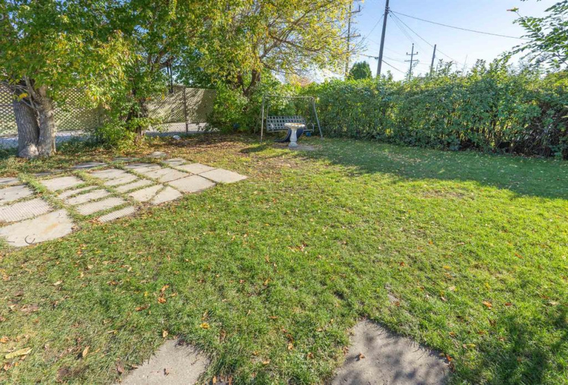 835 Simpson, 4 Bedrooms Bedrooms, 9 Rooms Rooms,1 BathroomBathrooms,Residential,For Sale,Simpson