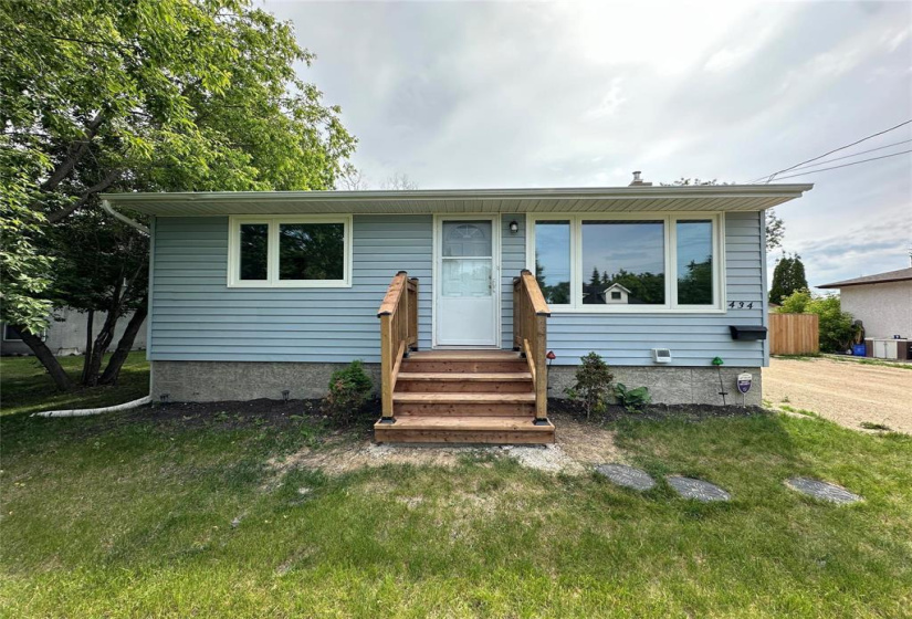 434 Dufferin, 2 Bedrooms Bedrooms, 5 Rooms Rooms,1 BathroomBathrooms,Residential,For Sale,Dufferin