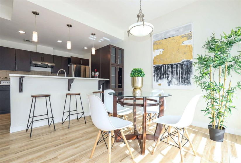 64 Barnes, 3 Bedrooms Bedrooms, 9 Rooms Rooms,2 BathroomsBathrooms,Condominium,For Sale,Barnes