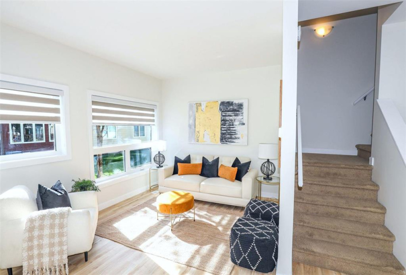 64 Barnes, 3 Bedrooms Bedrooms, 9 Rooms Rooms,2 BathroomsBathrooms,Condominium,For Sale,Barnes
