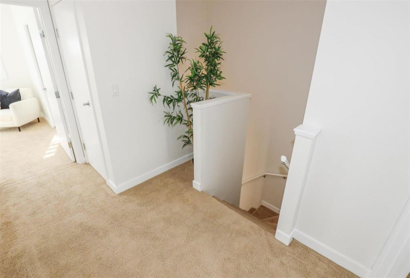 64 Barnes, 3 Bedrooms Bedrooms, 9 Rooms Rooms,2 BathroomsBathrooms,Condominium,For Sale,Barnes