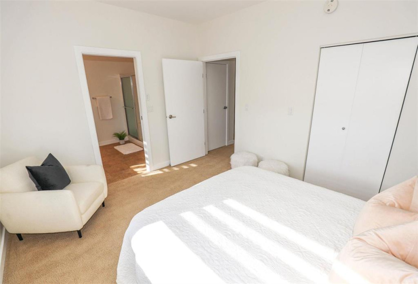 64 Barnes, 3 Bedrooms Bedrooms, 9 Rooms Rooms,2 BathroomsBathrooms,Condominium,For Sale,Barnes