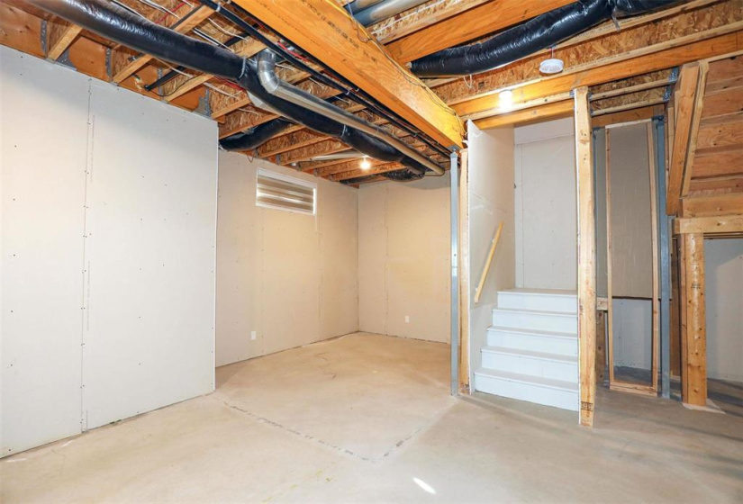 64 Barnes, 3 Bedrooms Bedrooms, 9 Rooms Rooms,2 BathroomsBathrooms,Condominium,For Sale,Barnes