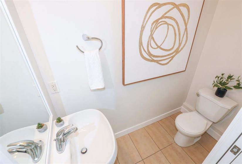 64 Barnes, 3 Bedrooms Bedrooms, 9 Rooms Rooms,2 BathroomsBathrooms,Condominium,For Sale,Barnes