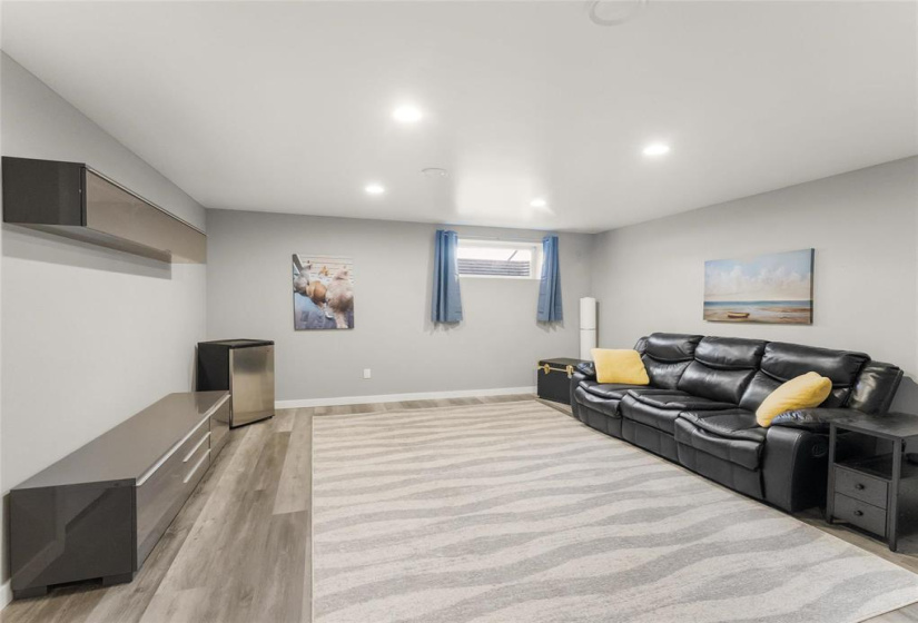 1139 St Anne's, 3 Bedrooms Bedrooms, 12 Rooms Rooms,3 BathroomsBathrooms,Condominium,For Sale,St Anne's