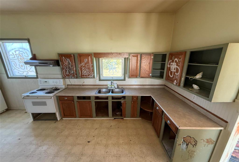 35049 Mile 81N, 3 Bedrooms Bedrooms, 10 Rooms Rooms,2 BathroomsBathrooms,Residential,For Sale,Mile 81N