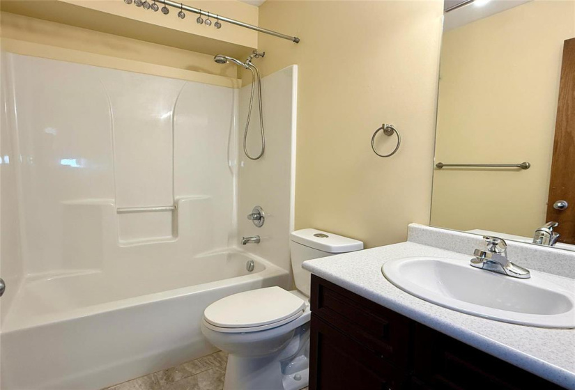 559 Windsor, 4 Bedrooms Bedrooms, 8 Rooms Rooms,2 BathroomsBathrooms,Residential,For Sale,Windsor